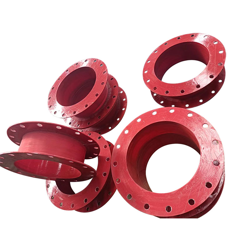 Por que uma conexão macia de silicone é essencial para sistemas de tubulação industrial?